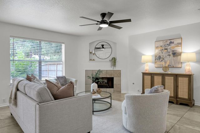 17602 S Summit Canyon Drive, Houston, TX 77095