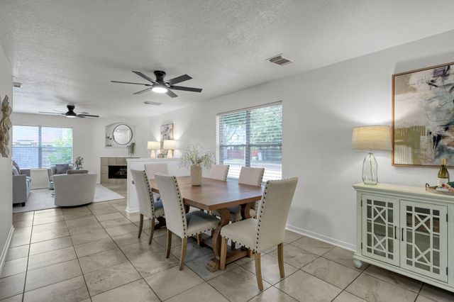 17602 S Summit Canyon Drive, Houston, TX 77095