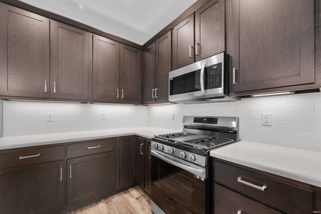 765 Waxwing Court, Roanoke, IN 46783