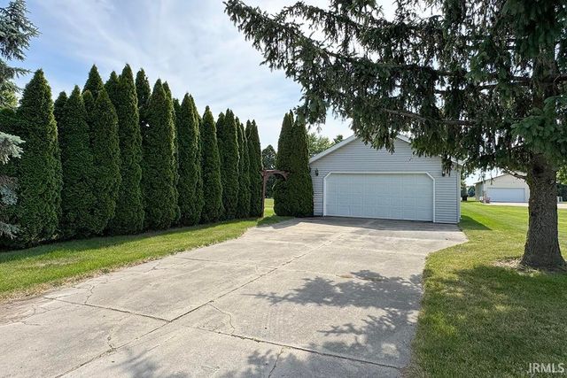 11521 County Road 24, Middlebury, IN 46540