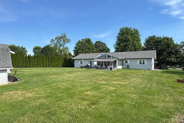 11521 County Road 24, Middlebury, IN 46540