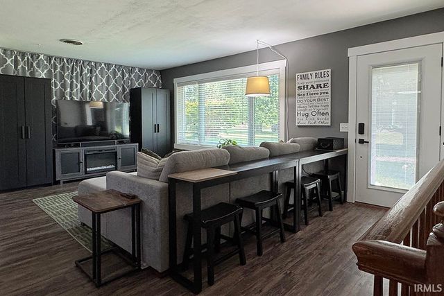 11521 County Road 24, Middlebury, IN 46540