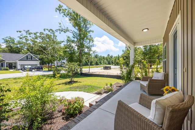 7165 Old Stump Drive SE, Leland, NC 28451