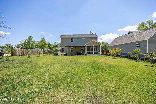 7165 Old Stump Drive SE, Leland, NC 28451