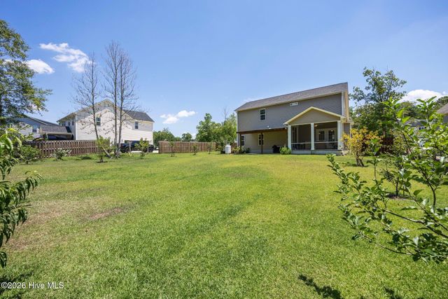 7165 Old Stump Drive SE, Leland, NC 28451