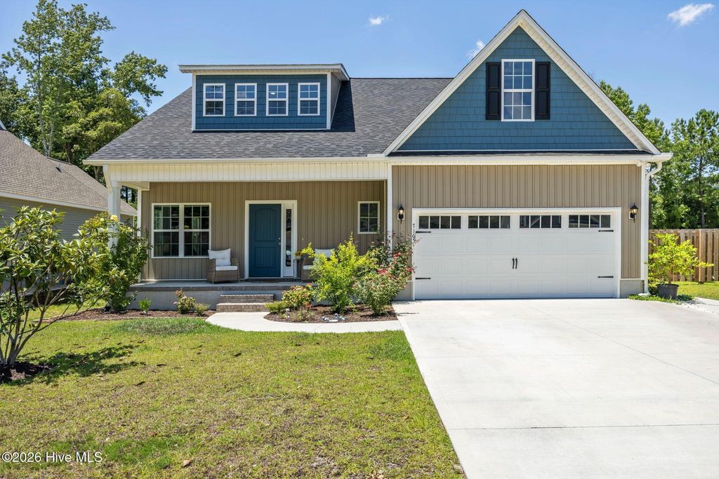7165 Old Stump Drive SE, Leland, NC 28451