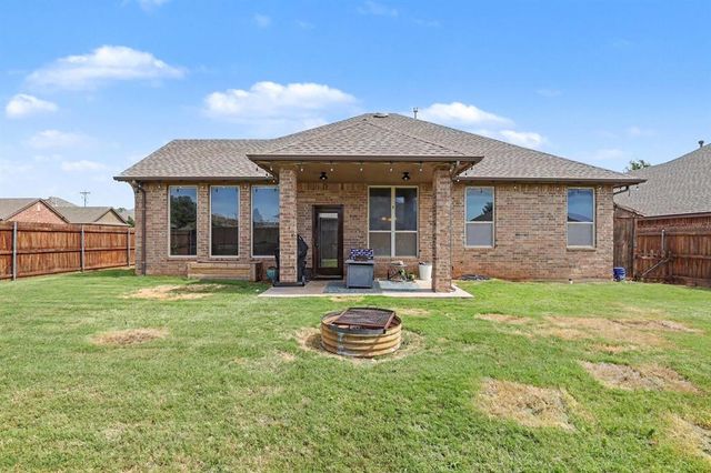 11744 SW 20th Street, Yukon, OK 73099