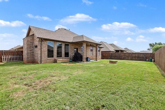 11744 SW 20th Street, Yukon, OK 73099