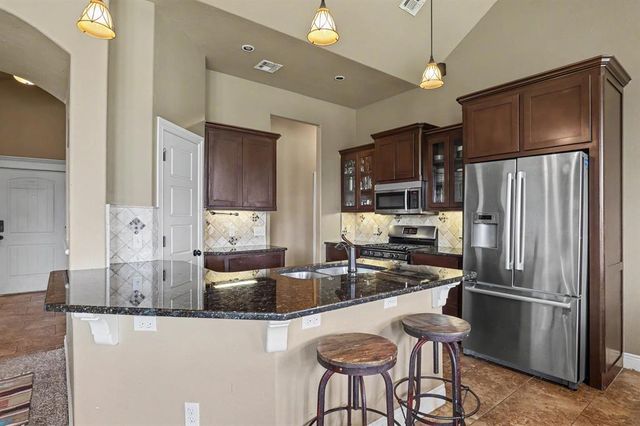 11744 SW 20th Street, Yukon, OK 73099