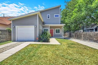 6902 Carver Ave A, Austin, TX 78752