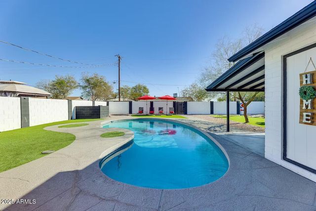 1027 S SIESTA Lane, Tempe, AZ 85281