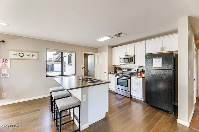 1027 S SIESTA Lane, Tempe, AZ 85281