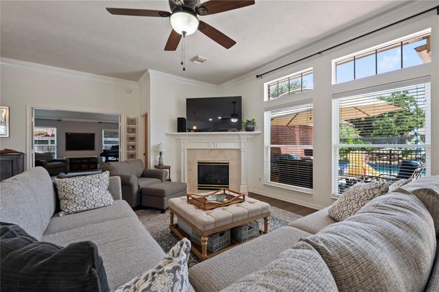 803 Hackberry Lane, Friendswood, TX 77546