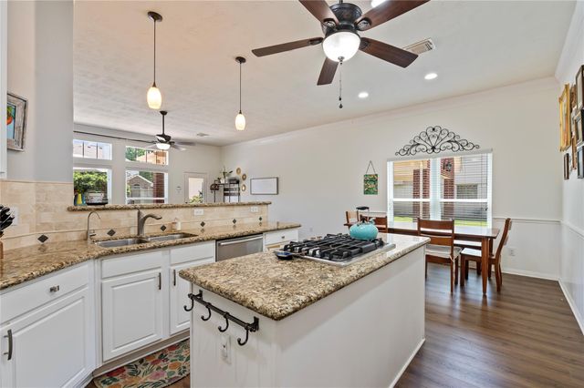 803 Hackberry Lane, Friendswood, TX 77546