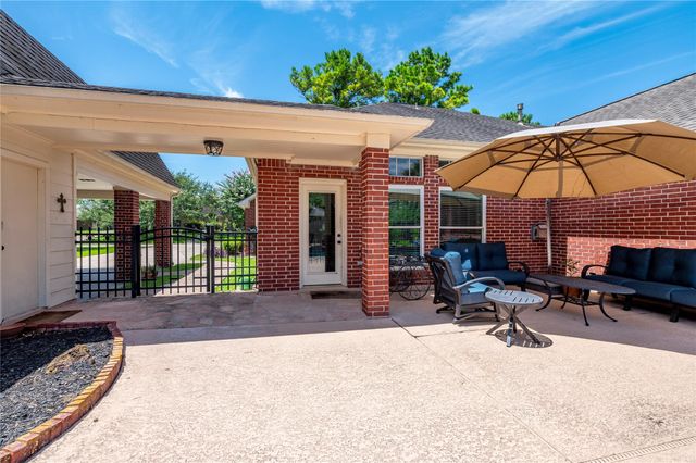 803 Hackberry Lane, Friendswood, TX 77546