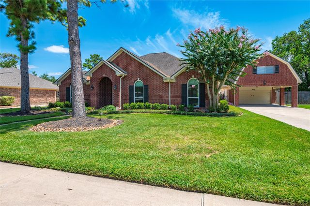 803 Hackberry Lane, Friendswood, TX 77546