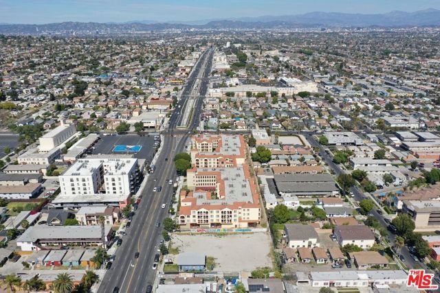 6200 Crenshaw Boulevard, Los Angeles, CA 90043