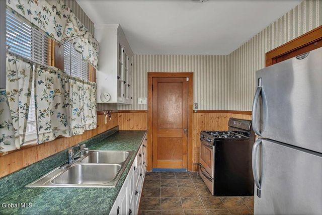 30 Bonheim Street, Albany, NY 12204