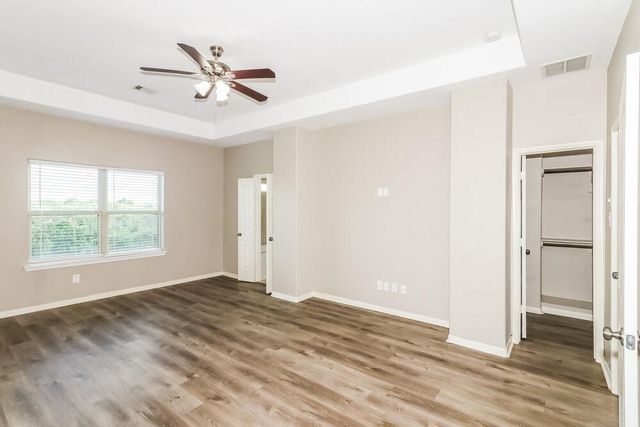 339 Sea Breeze Drive, Bacliff, TX 77518