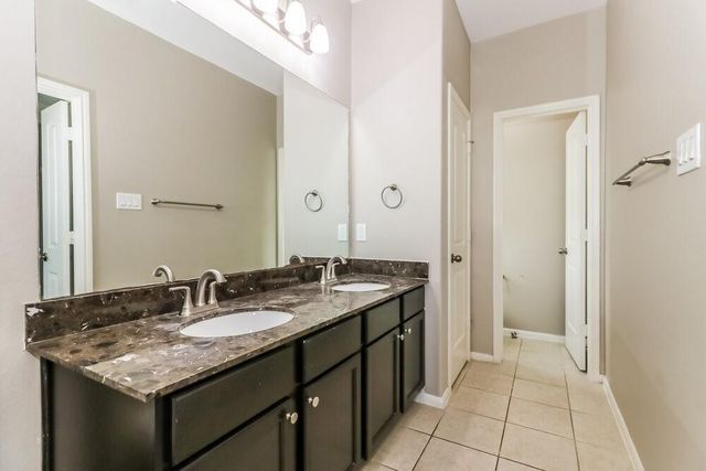 339 Sea Breeze Drive, Bacliff, TX 77518
