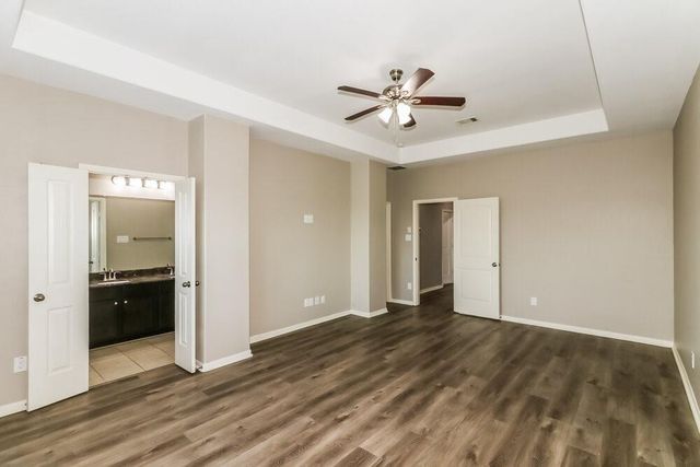 339 Sea Breeze Drive, Bacliff, TX 77518