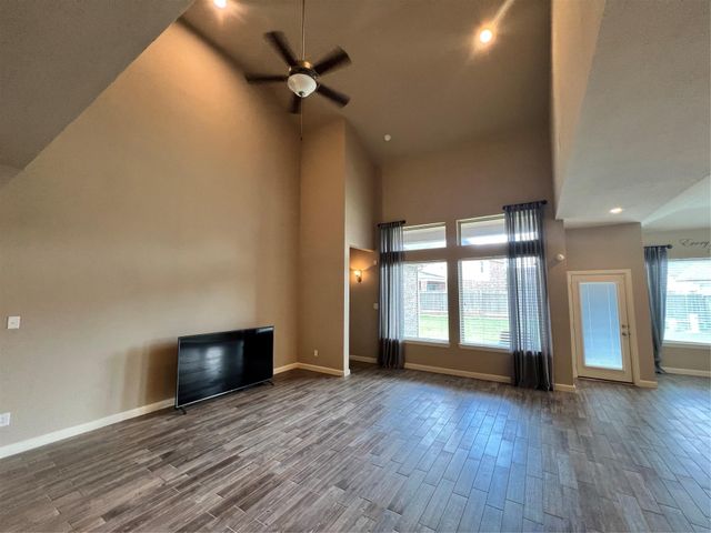 3318 Suffolk Creek Lane, Katy, TX 77494