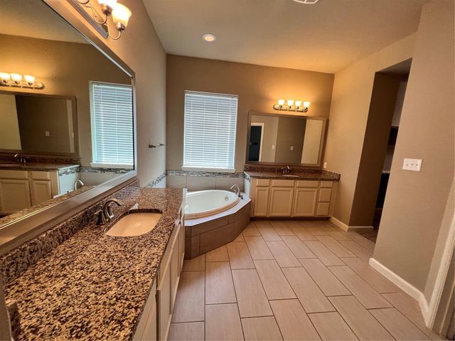 3318 Suffolk Creek Lane, Katy, TX 77494