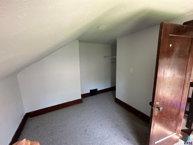 726 W 26th St Street, Sioux Falls, SD 57105