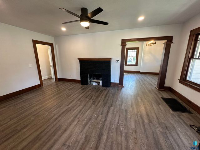 726 W 26th St Street, Sioux Falls, SD 57105