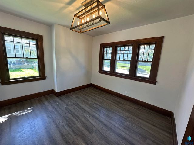 726 W 26th St Street, Sioux Falls, SD 57105