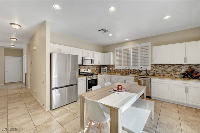 185 Oella Ridge Court, Henderson, NV 89012