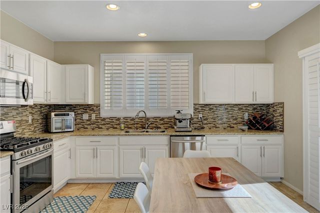 185 Oella Ridge Court, Henderson, NV 89012