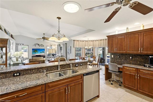 1713 NE 2nd ST, Cape Coral, FL 33909