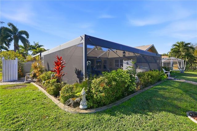 1713 NE 2nd ST, Cape Coral, FL 33909