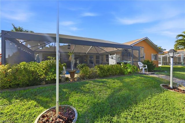 1713 NE 2nd ST, Cape Coral, FL 33909