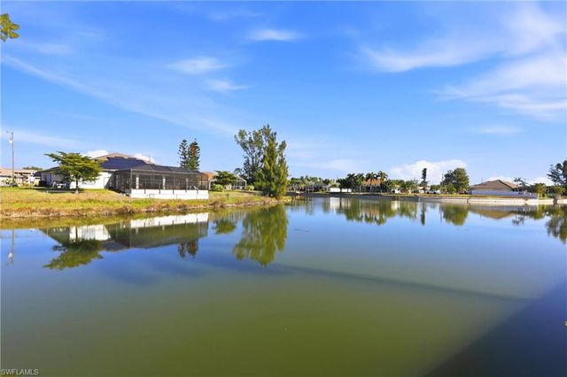 1713 NE 2nd ST, Cape Coral, FL 33909