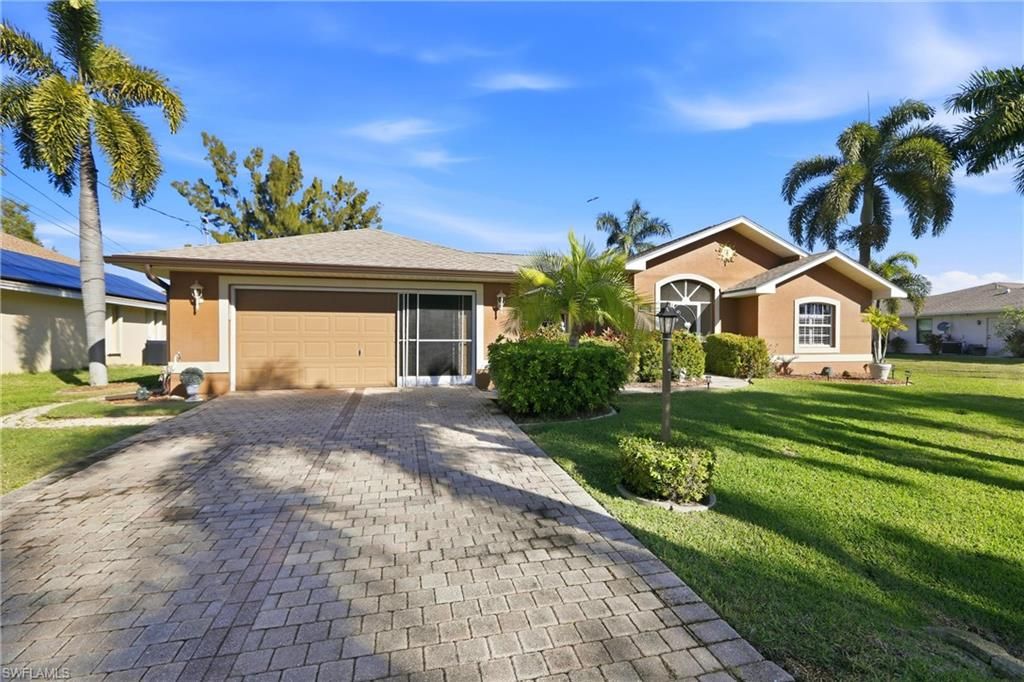 1713 NE 2nd ST, Cape Coral, FL 33909