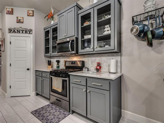 20629 Twisted Oak Road, Harrah, OK 73045