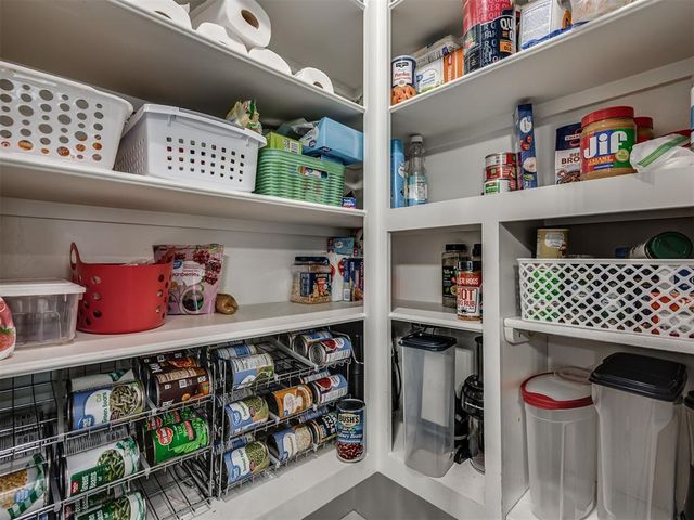 20629 Twisted Oak Road, Harrah, OK 73045