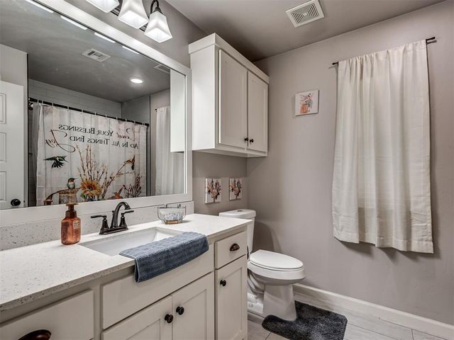 20629 Twisted Oak Road, Harrah, OK 73045