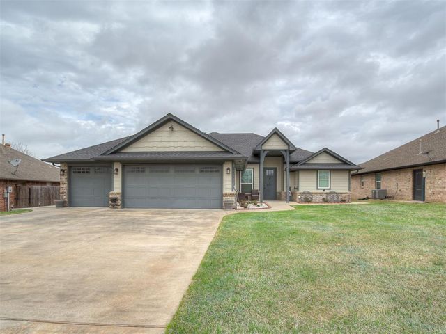 20629 Twisted Oak Road, Harrah, OK 73045