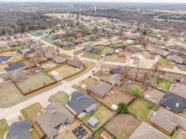 20629 Twisted Oak Road, Harrah, OK 73045
