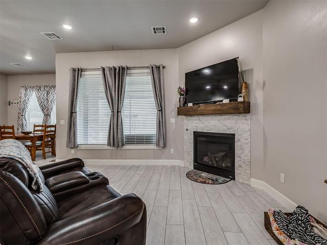 20629 Twisted Oak Road, Harrah, OK 73045