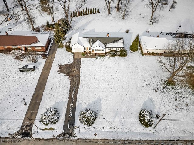 969 East Avenue, Tallmadge, OH 44278