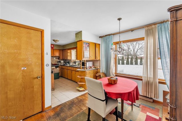 969 East Avenue, Tallmadge, OH 44278