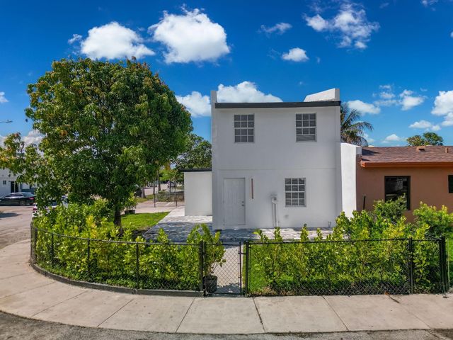 4527 NW 191st Terrace, Miami Gardens, FL 33055