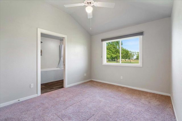 311 WINDY LN, Taylor, TX 76574