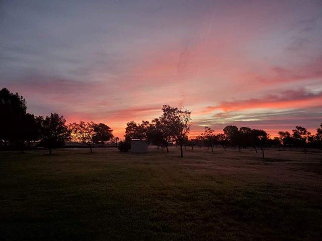 311 WINDY LN, Taylor, TX 76574