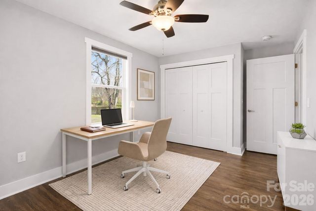 1844 Willow Road, Hendersonville, NC 28739