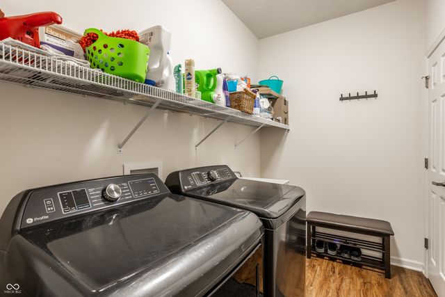 5744 Spruce Knoll Court, Indianapolis, IN 46220